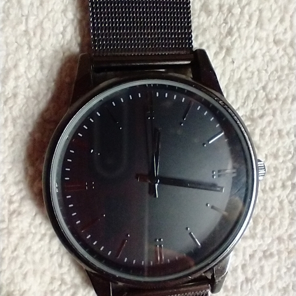 Other - Men's Large black faced Japan movement mesh band watch works has battery